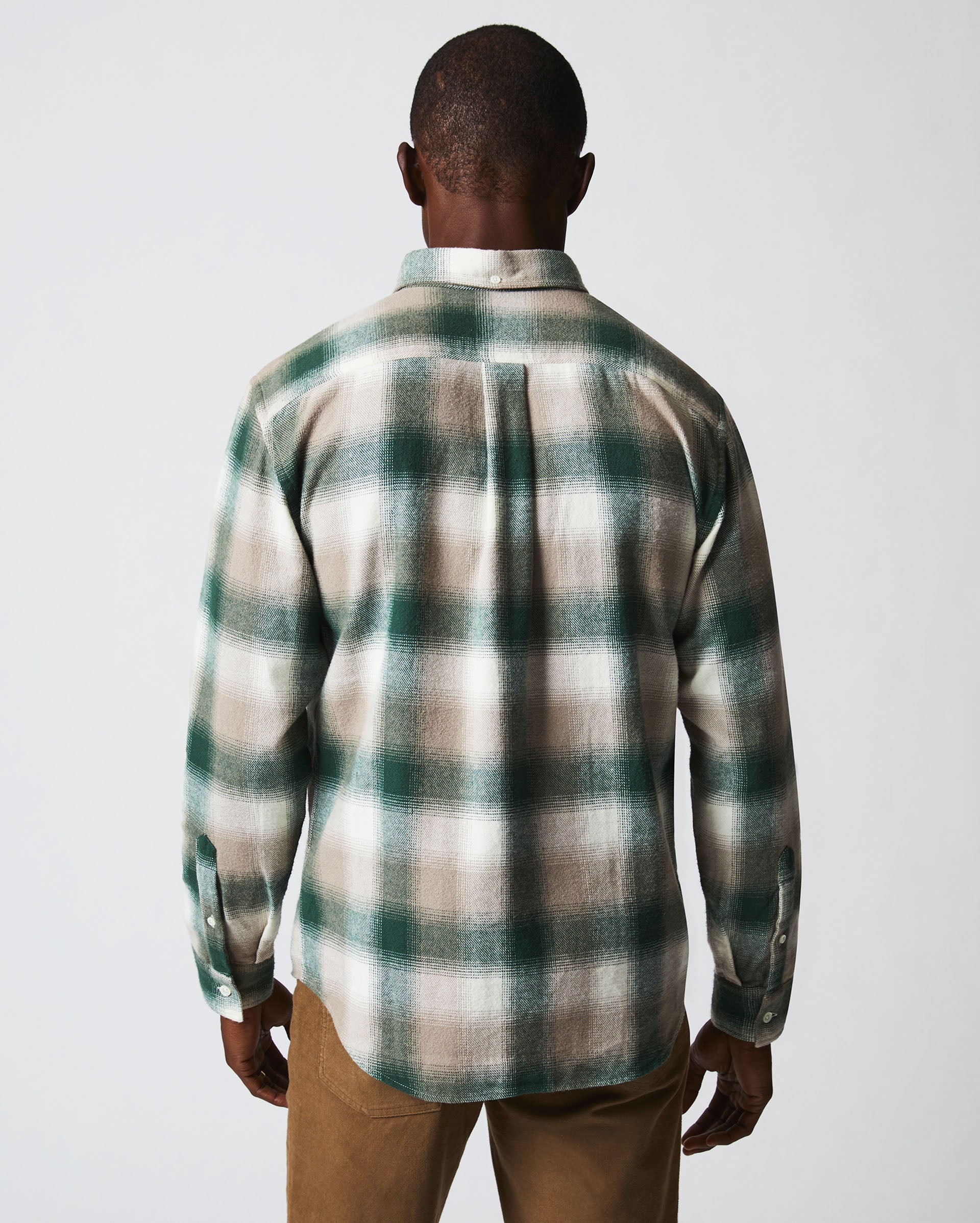 https://www.billyreid.com/cdn/shop/files/f23_102-1759_flannel-bold-plaid-tuscumbia-shirt-bd_natural-green_201_B_3000x.jpg