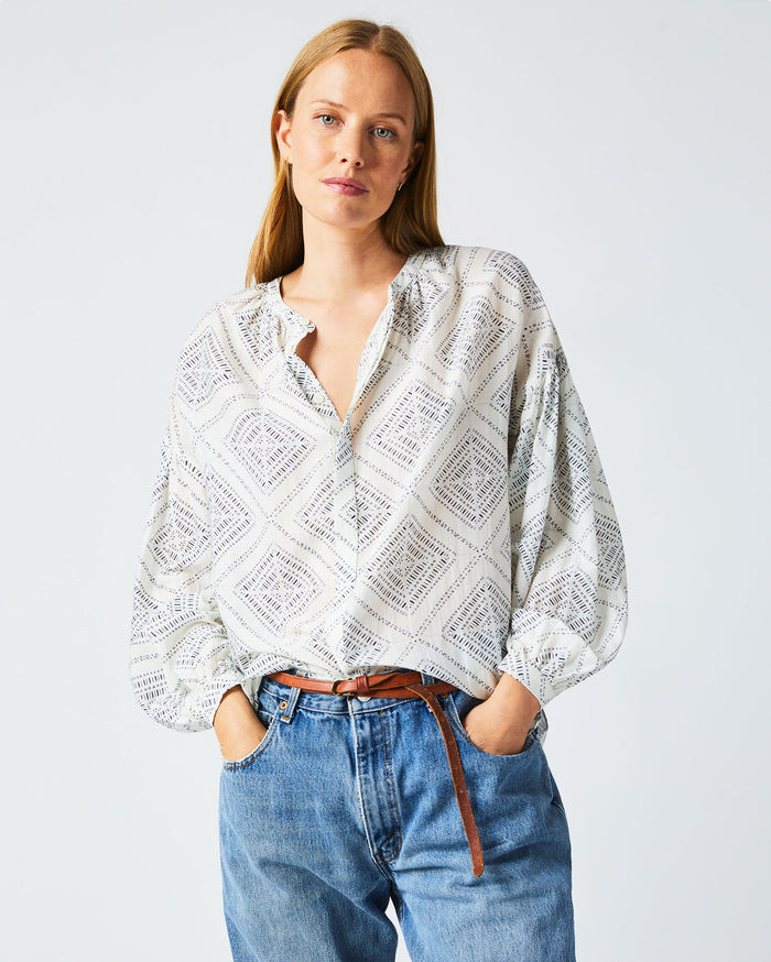 Poet Blouse in White/Blue