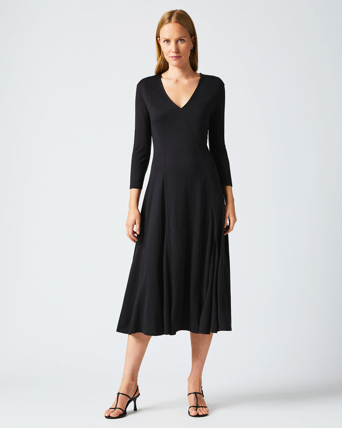 Contour Knit Dress in Black