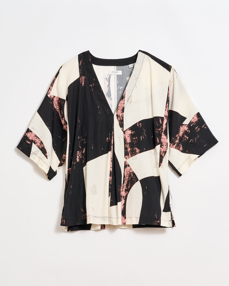 Modern Art V Pleat Blouse in Black/White