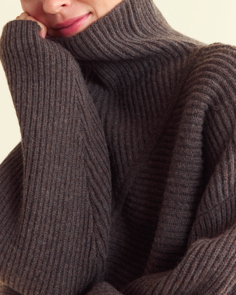 Directional Rib Funnel Neck Sweater in Heathered Mink