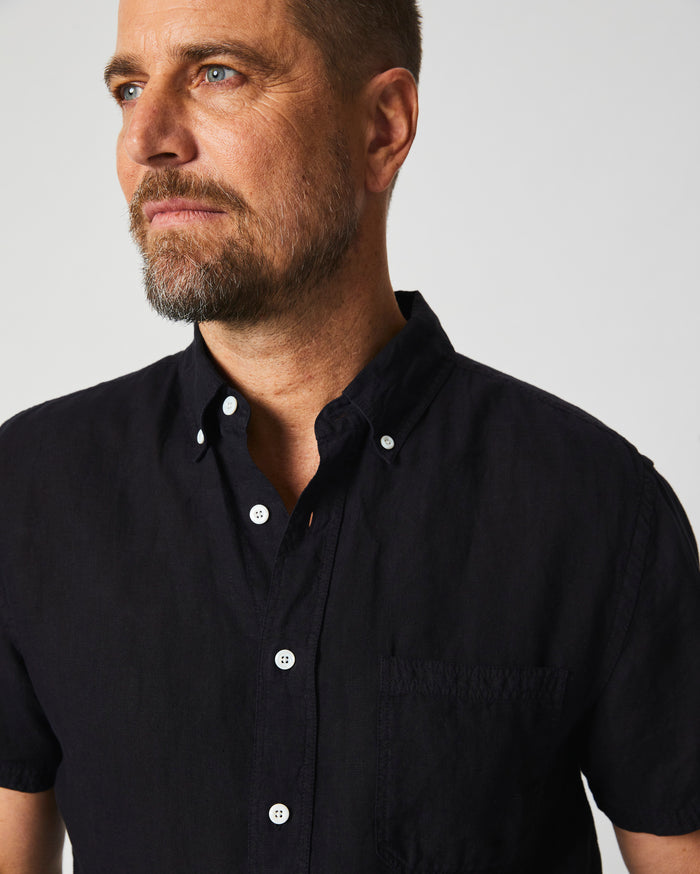 Short Sleeve Linen Tuscumbia Shirt Button Down in Black