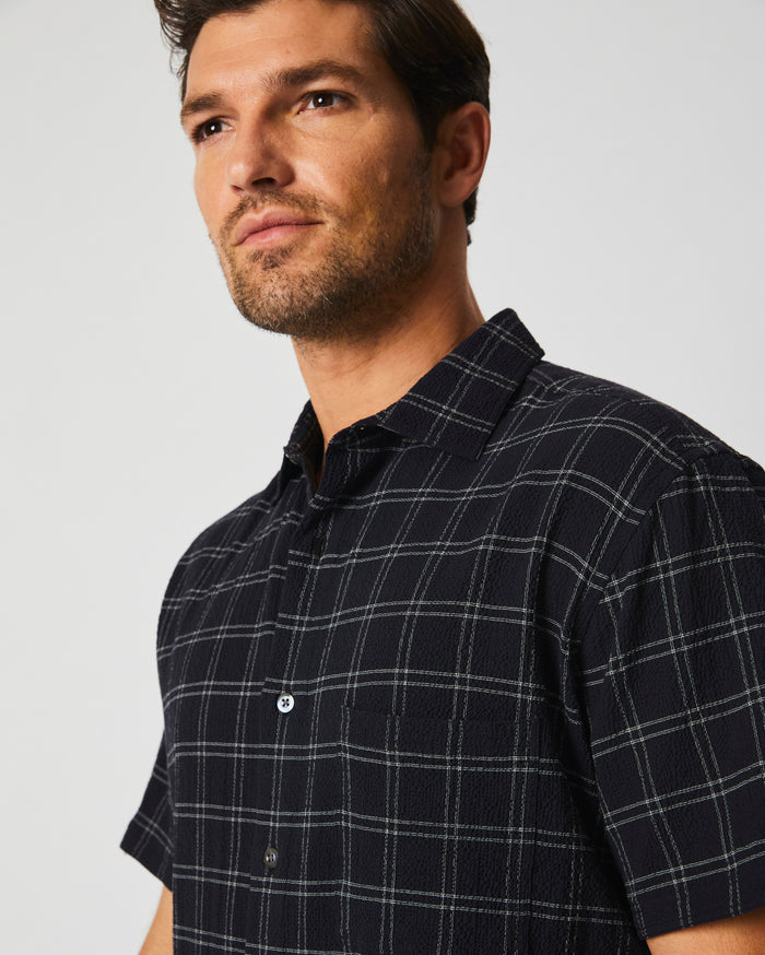 Short Sleeve Grid Plaid Seersucker Tuscumbia Shirt in Black